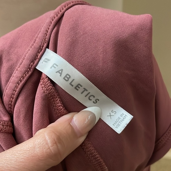 Fabletics - Athena Hooded‎ Pullover II - Picture 8 of 8